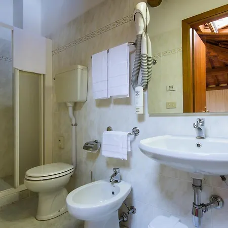 Ξενοδοχείο Reale 3*