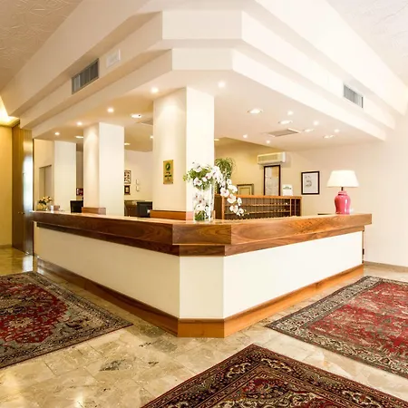 Reale 3* Μοντεκατίνι Τέρμε